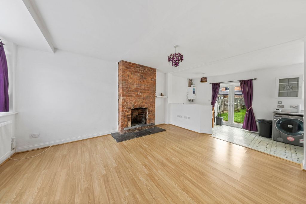 Property photo 2 of 22