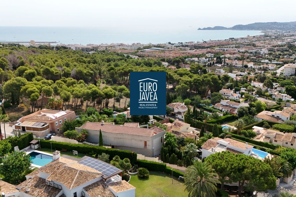 Property photo 1 of 4