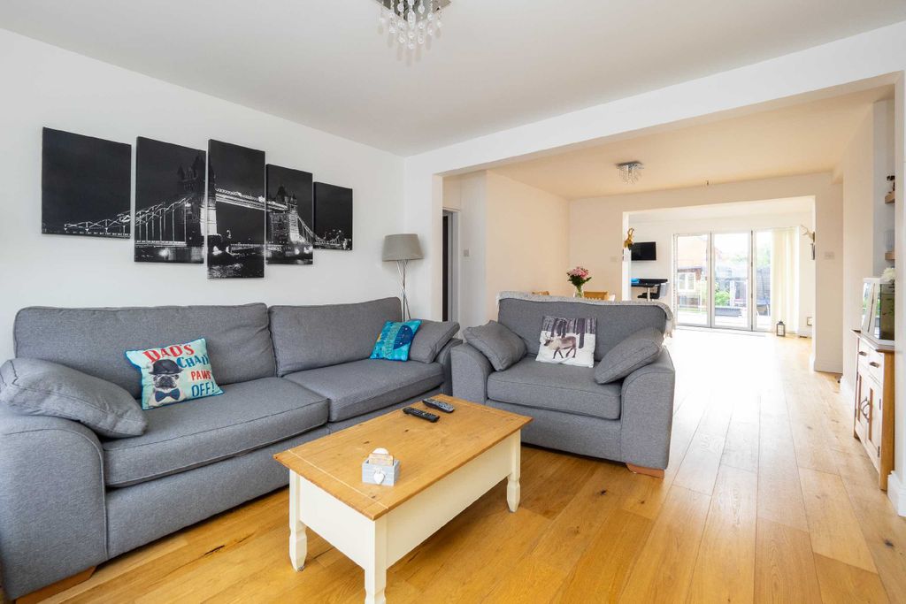 Property photo 3 of 20 Photo