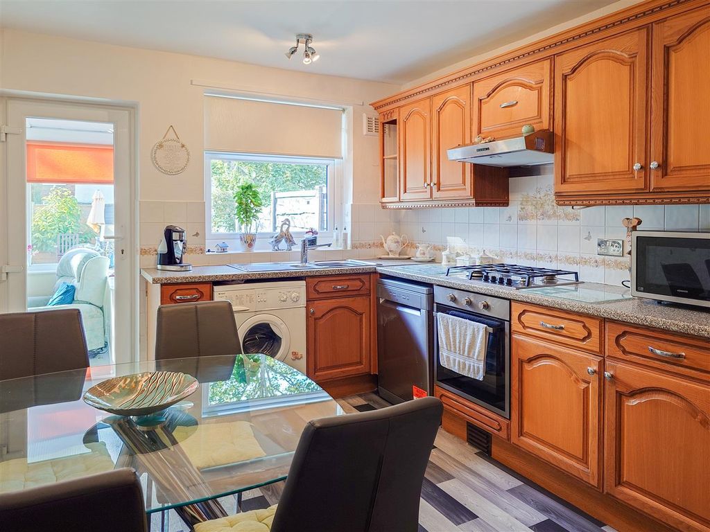 Property photo 3 of 11 20250925_155809.Jpg