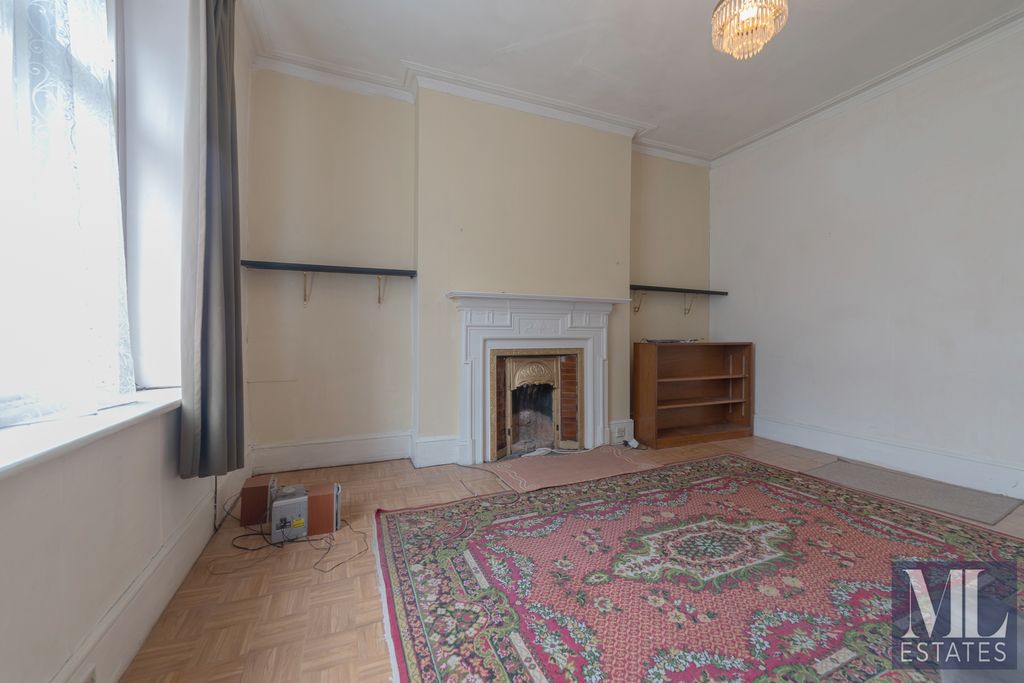 Property photo 3 of 10 Photo 13