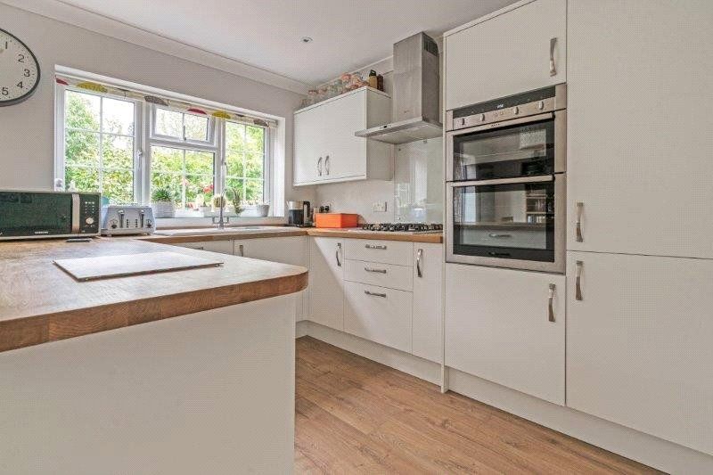 Property photo 3 of 15 Kitchen