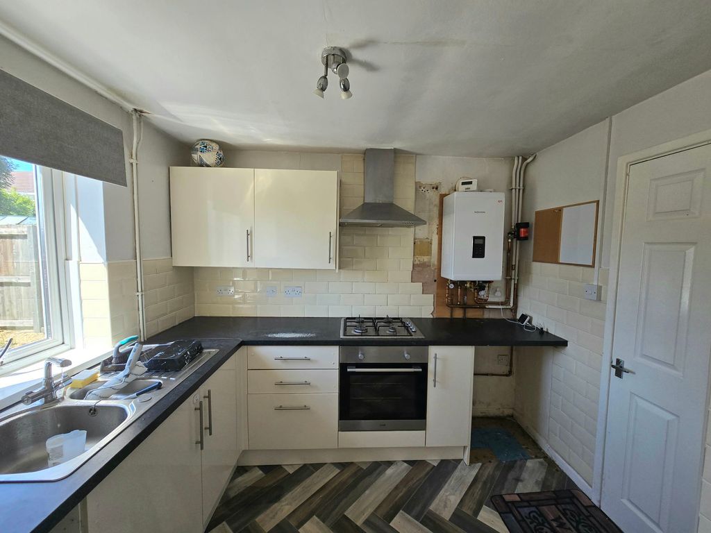 Property photo 3 of 22