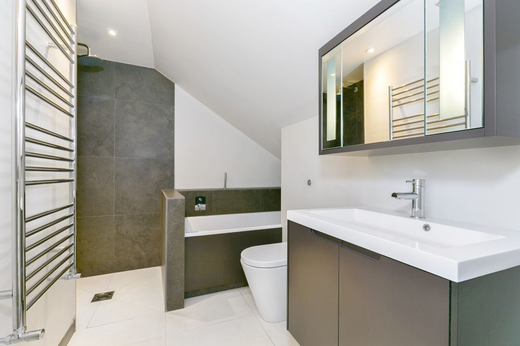 Property photo 3 of 6 Picture No. 03