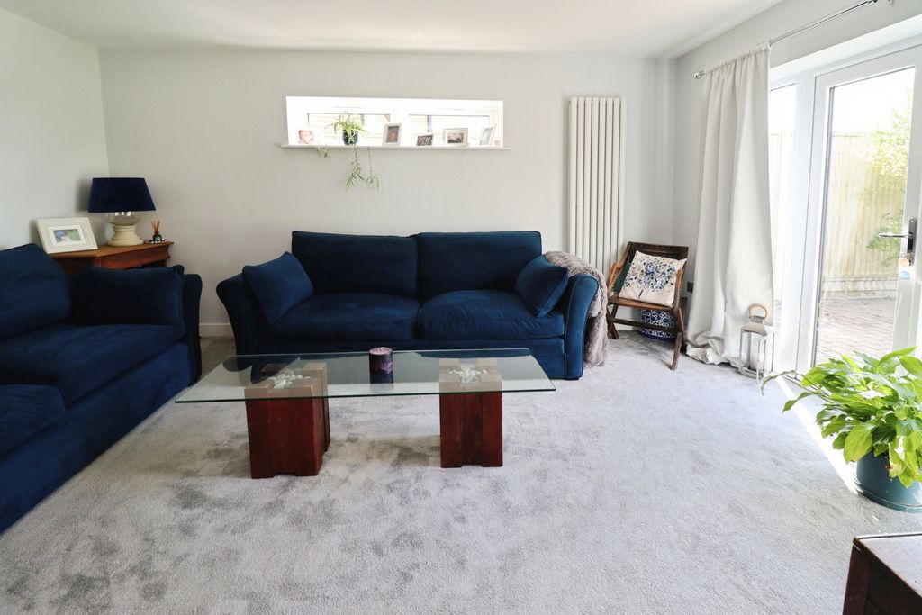 Property photo 2 of 24