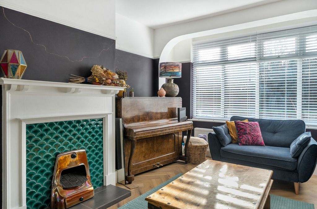 Property photo 3 of 30 1386807-2-69343B7...