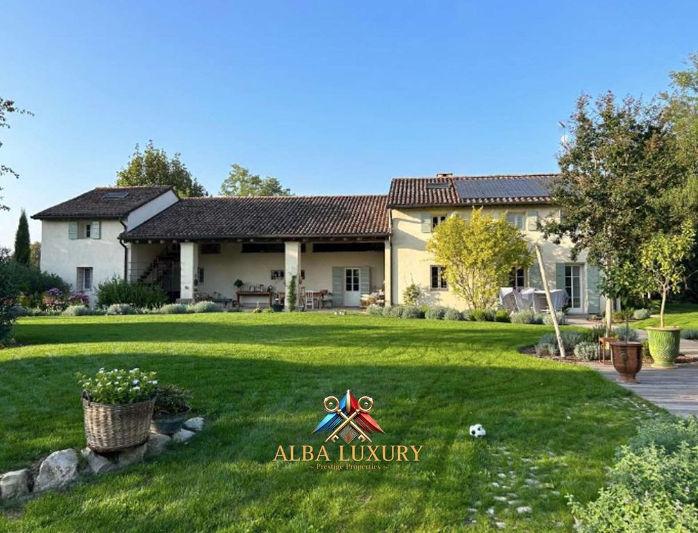 Property photo 3 of 34