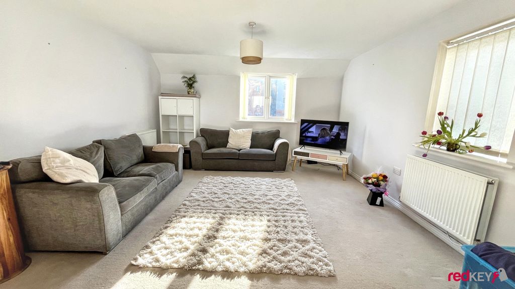 Property photo 2 of 5 Living Room