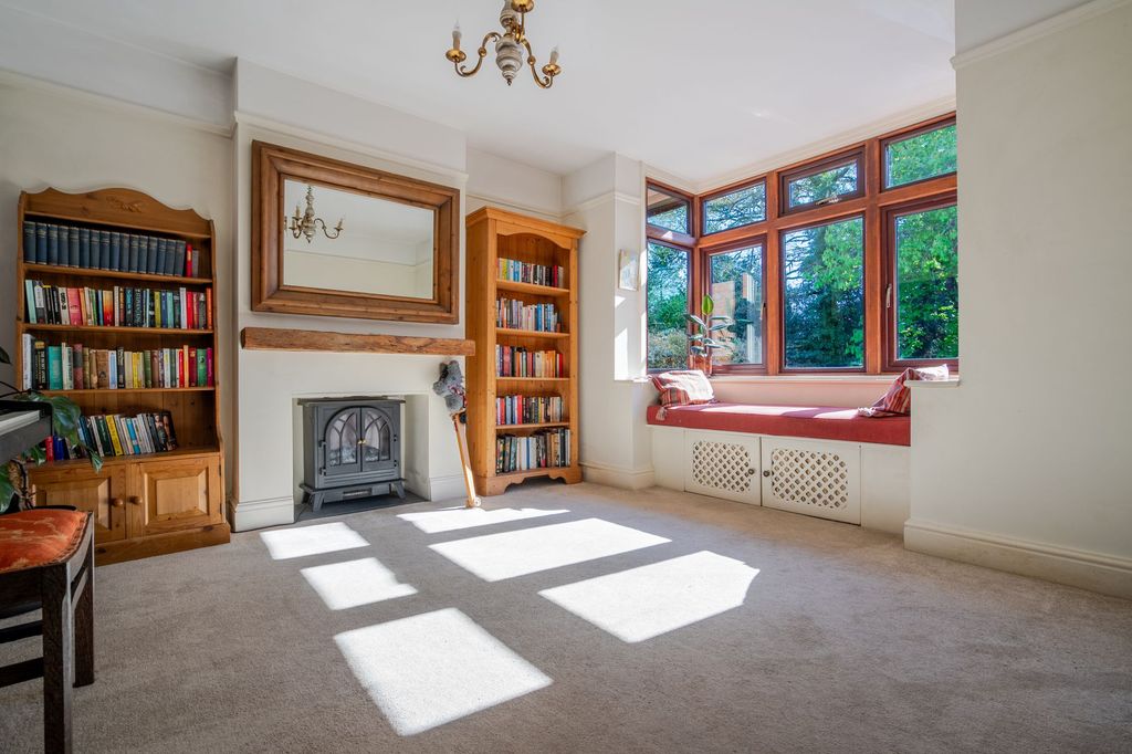 Property photo 2 of 14