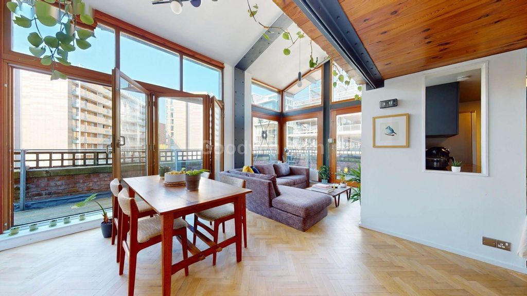 Property photo 2 of 30