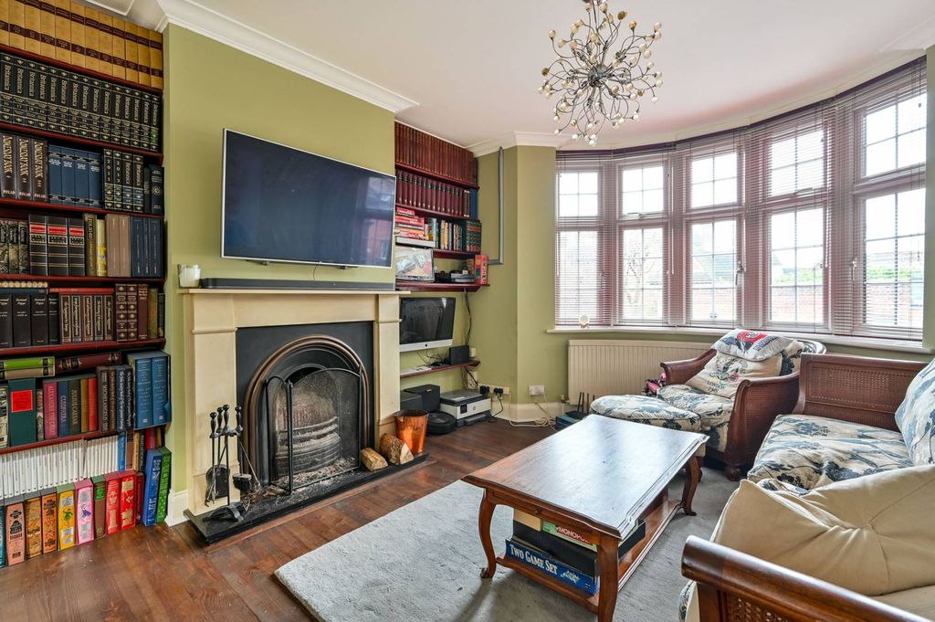 Property photo 2 of 19