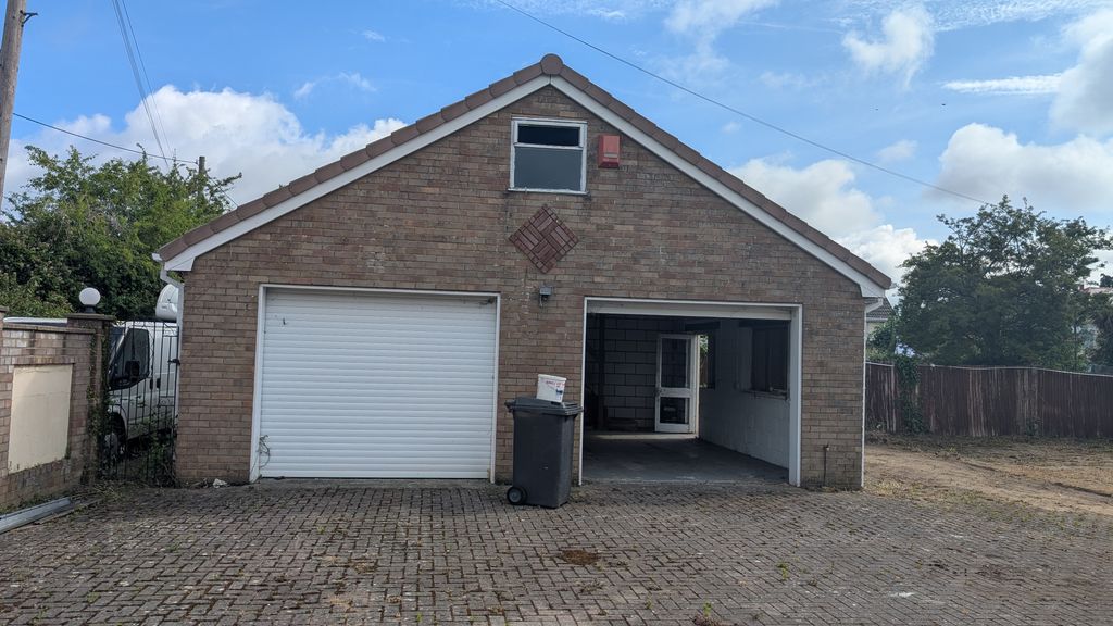 Property photo 2 of 25 Forest Edge House, Jacobs Walk, Totton, So40 9Ju