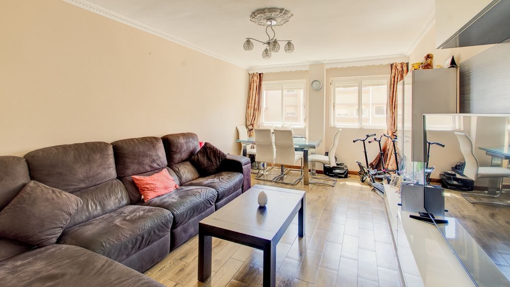 Property photo 3 of 16 <Alttext/>