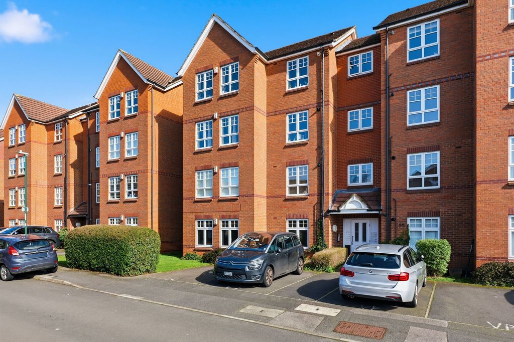 Property photo 2 of 9