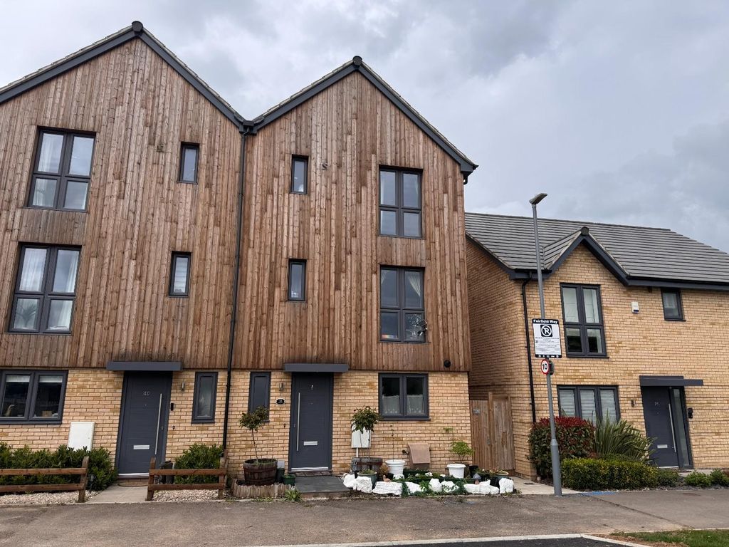 Property photo 1 of 21 Outside