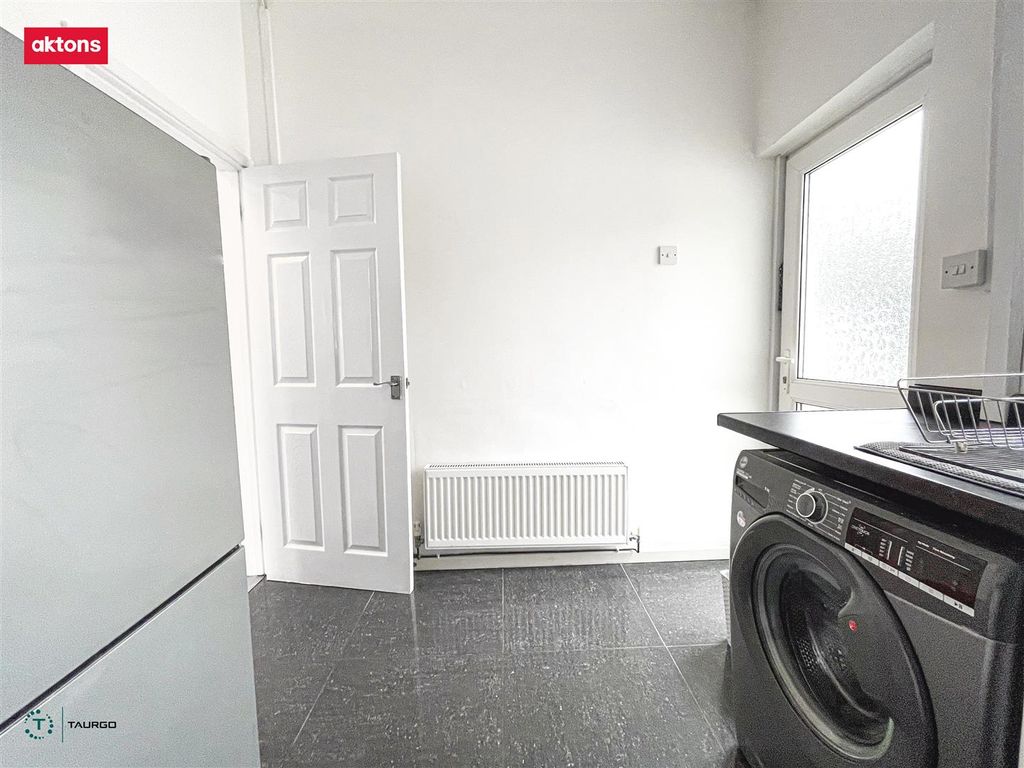 Property photo 3 of 22 Img_9562.Jpg