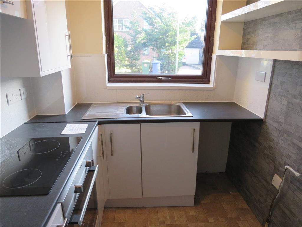 Property photo 3 of 4 Kitchen