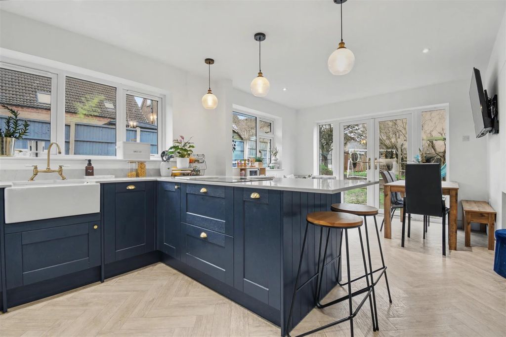 Property photo 2 of 31 Open Plan Kitchen Diner