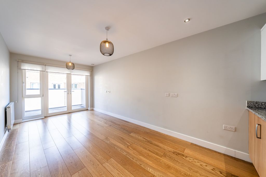 Property photo 3 of 13 Apartment-17-Cubi...