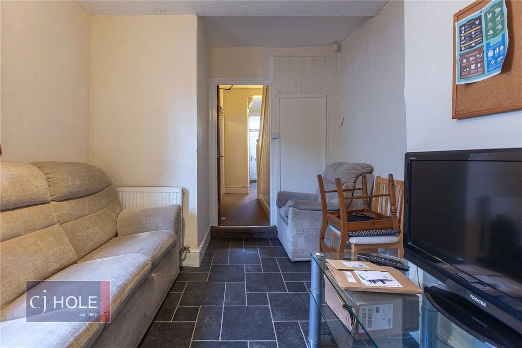 Property photo 3 of 16 Picture No. 23