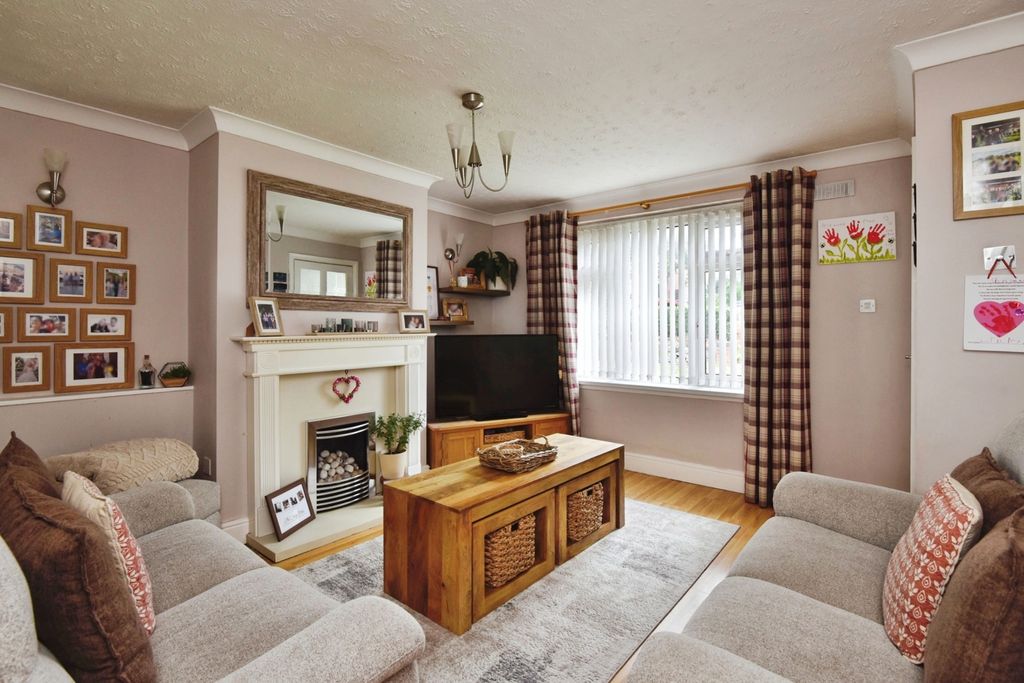Property photo 2 of 16 Photo