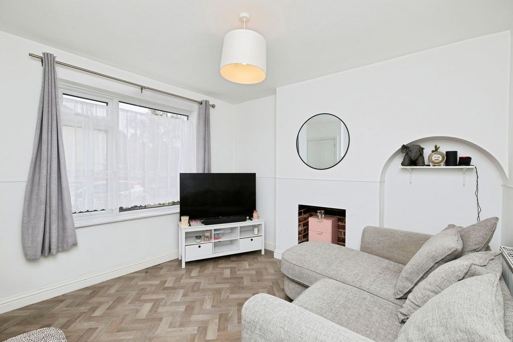 Property photo 1 of 17 Photo