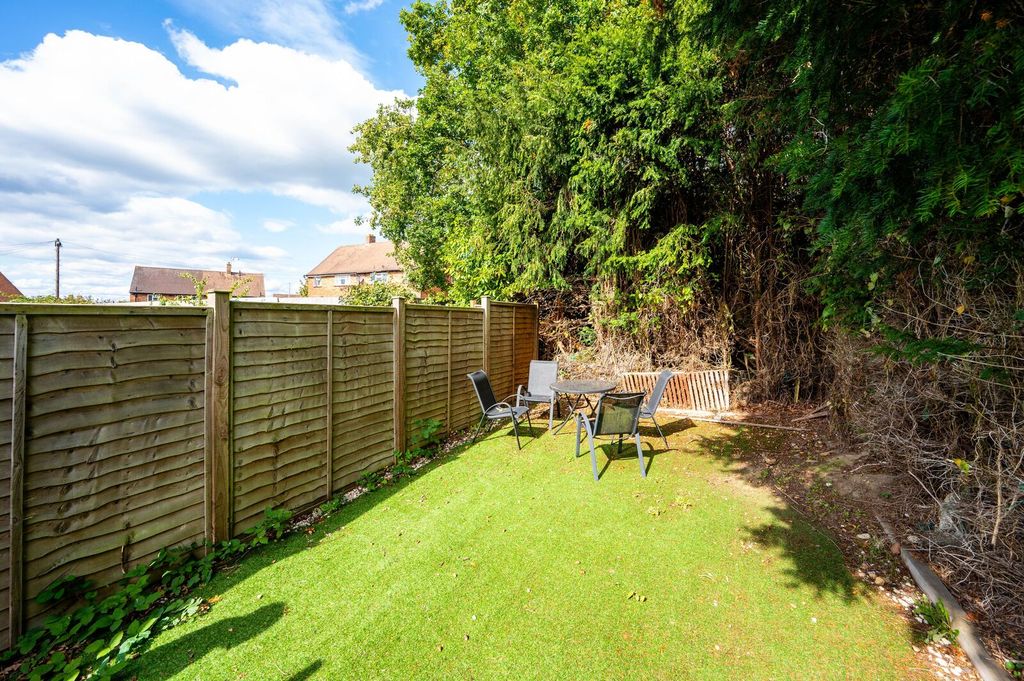 Property photo 2 of 7