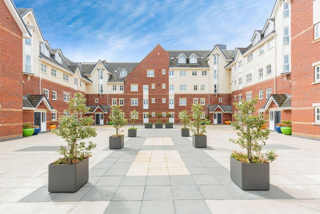 Property photo 2 of 22 Photo