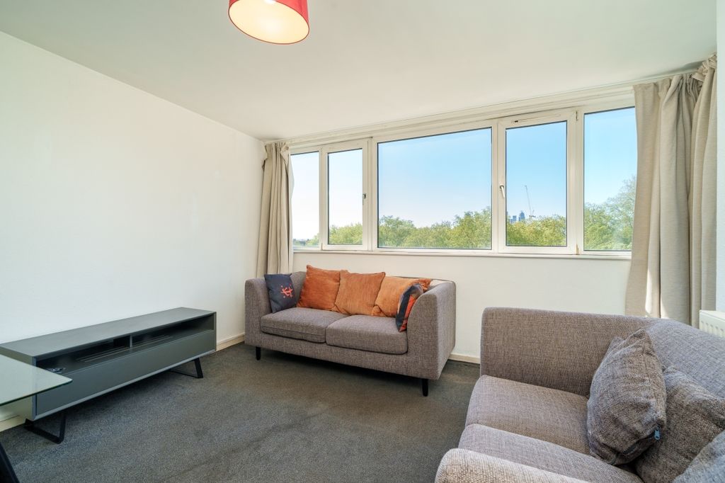 Property photo 1 of 8 Canterbury House ...