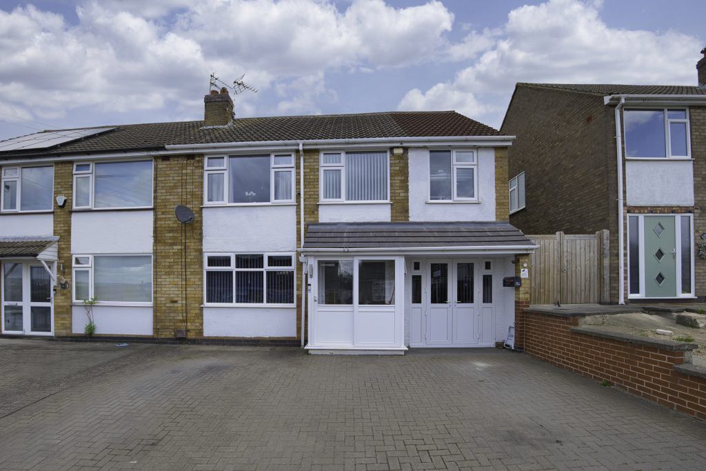 Property photo 1 of 35