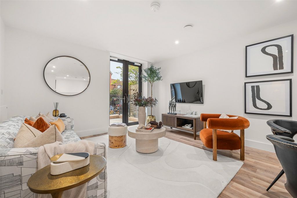 Property photo 1 of 8 Picture No. 16