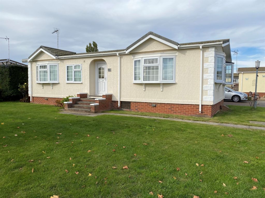 Property photo 1 of 12