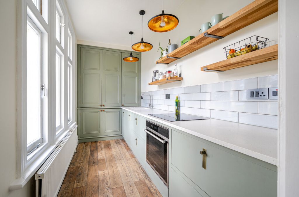 Property photo 3 of 14 1458974-22-6A02Ec...