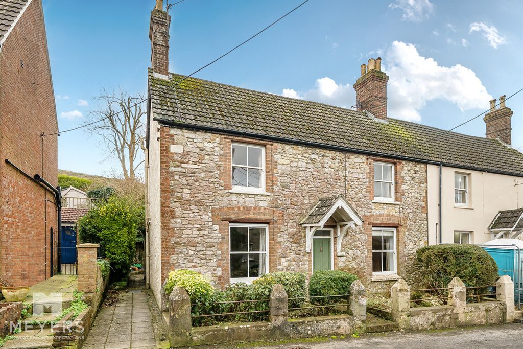 Property photo 1 of 22