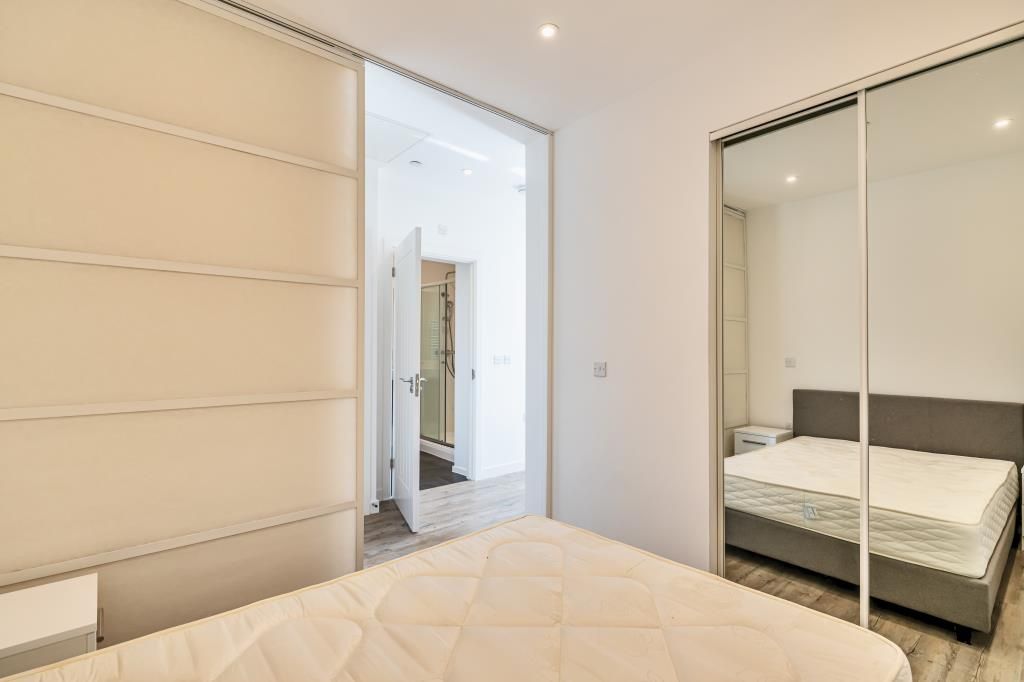 Property photo 3 of 10 Bedroom