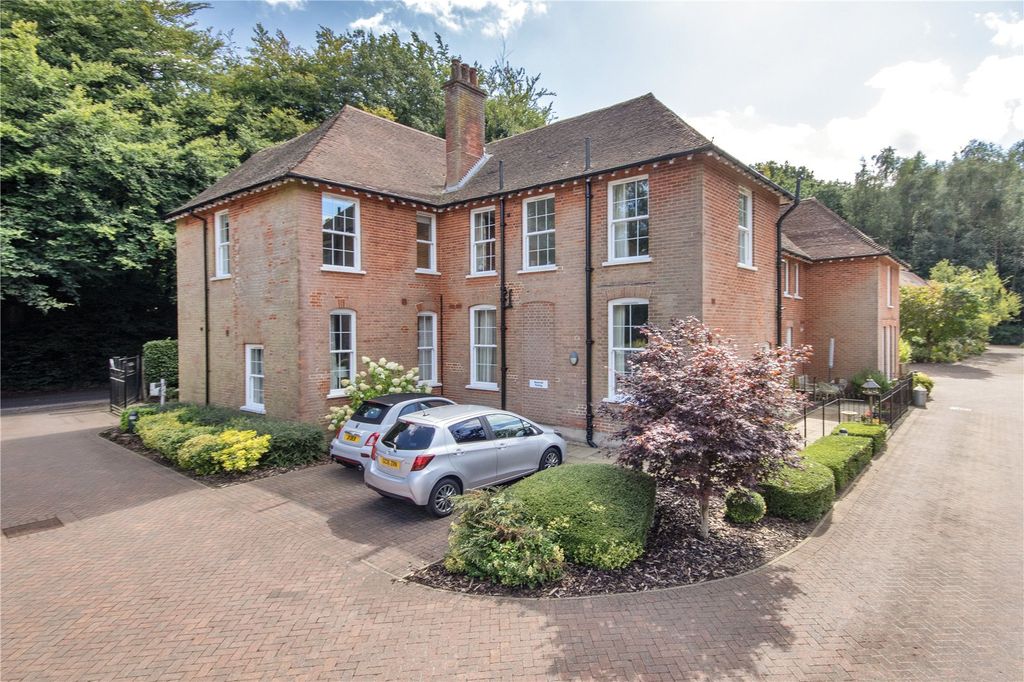 Property photo 1 of 7 Birch House