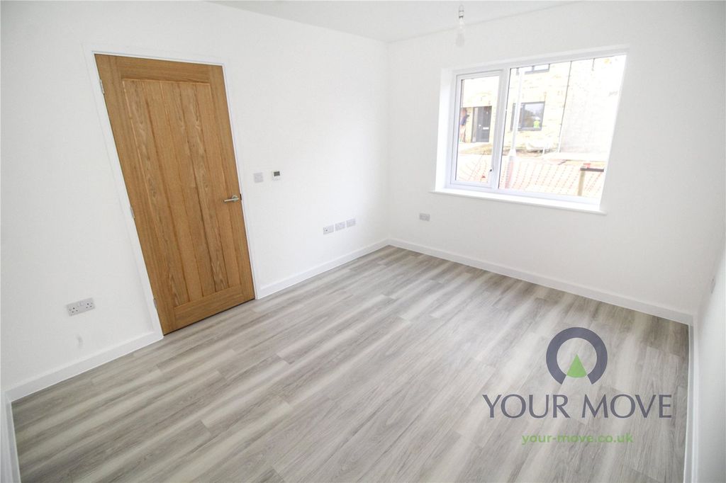 Property photo 2 of 28 Living Room