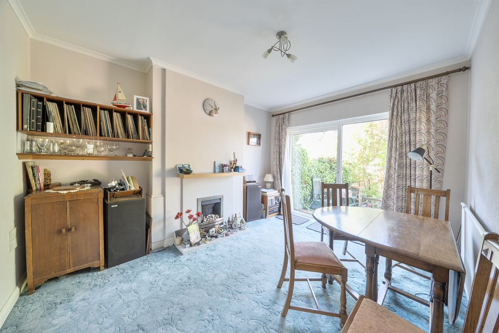 Property photo 3 of 14