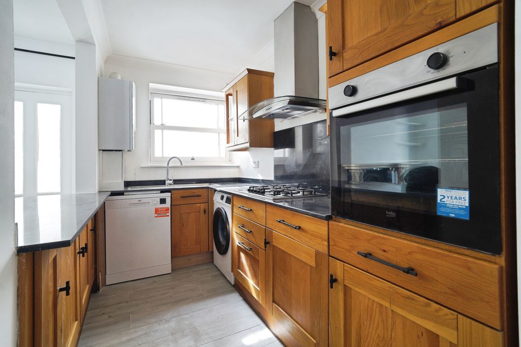 Property photo 2 of 10 2