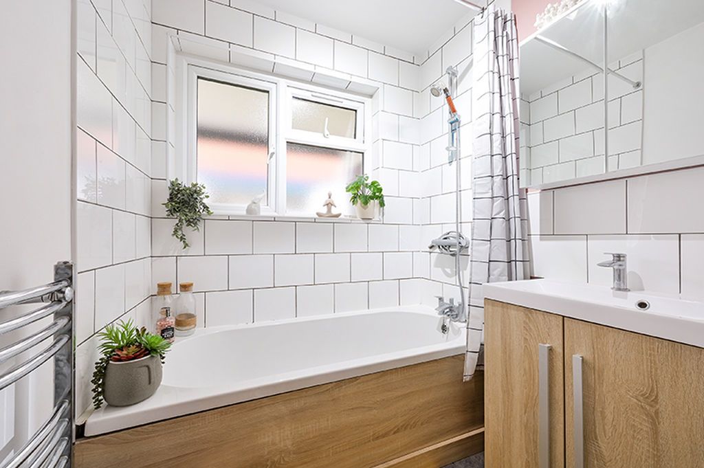 Property photo 3 of 17 H&amp;Co.