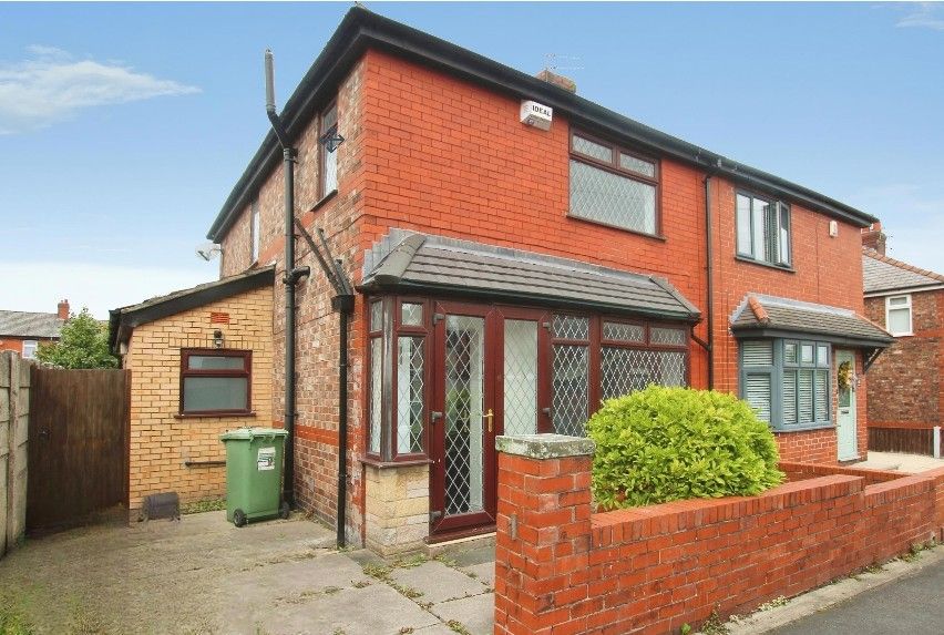 Property photo 1 of 12