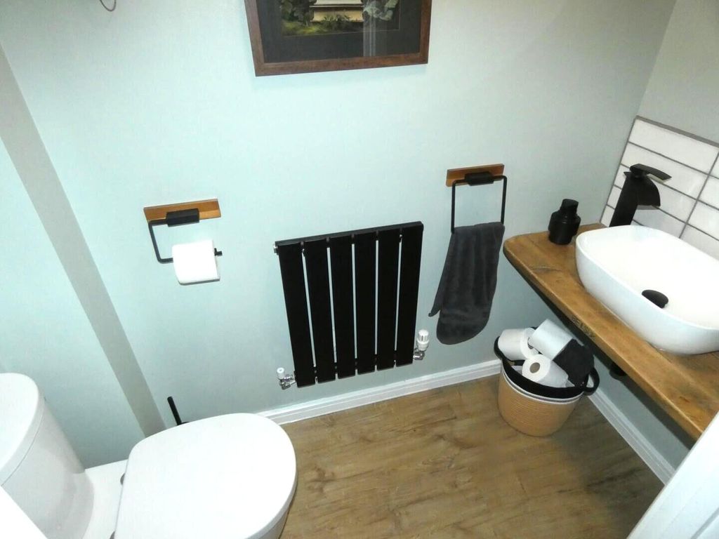 Property photo 3 of 20