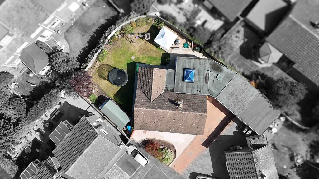 Property photo 3 of 16 Aerial4