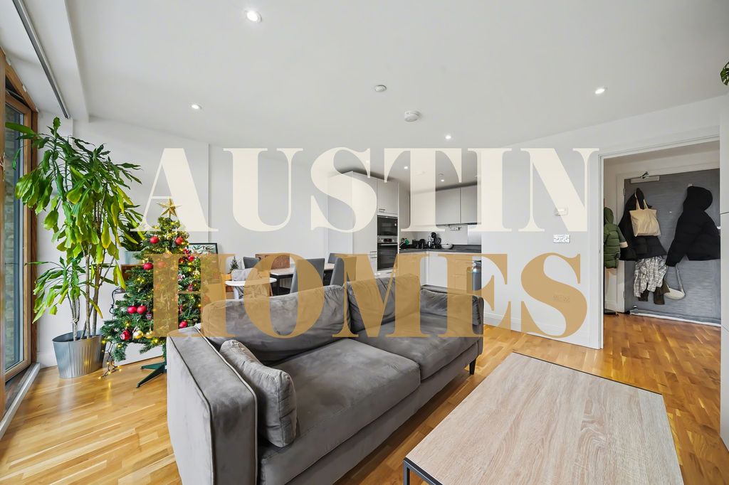 Property photo 2 of 12