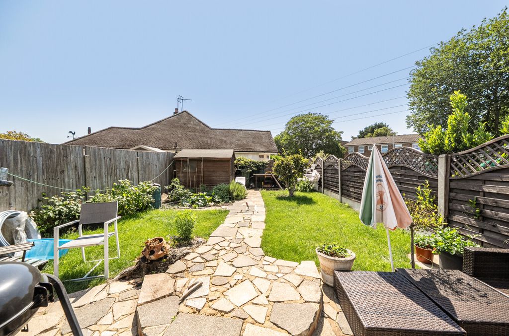 Property photo 2 of 16