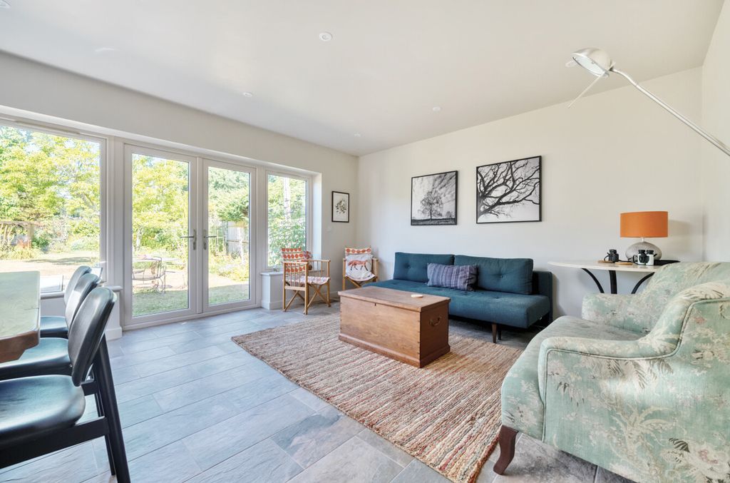 Property photo 2 of 17 1326347-13-687787...