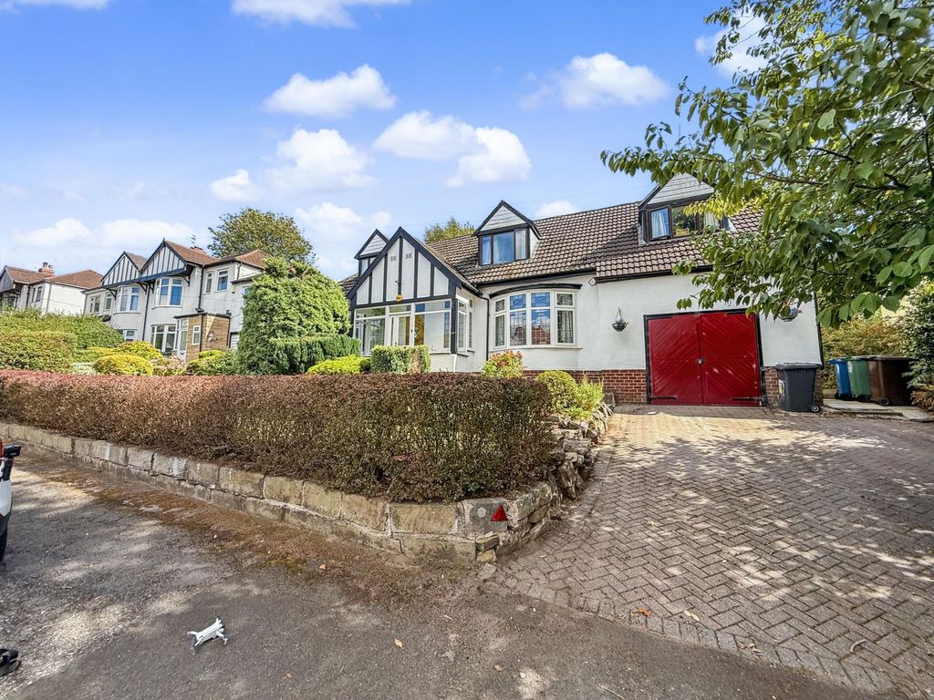 Property photo 1 of 33