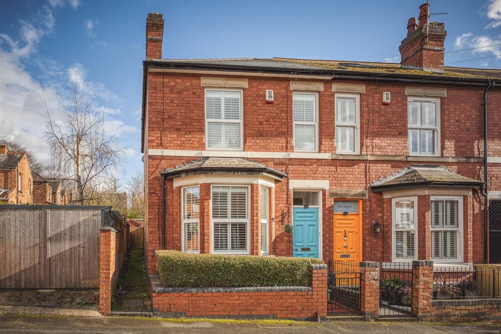 Property photo 1 of 31