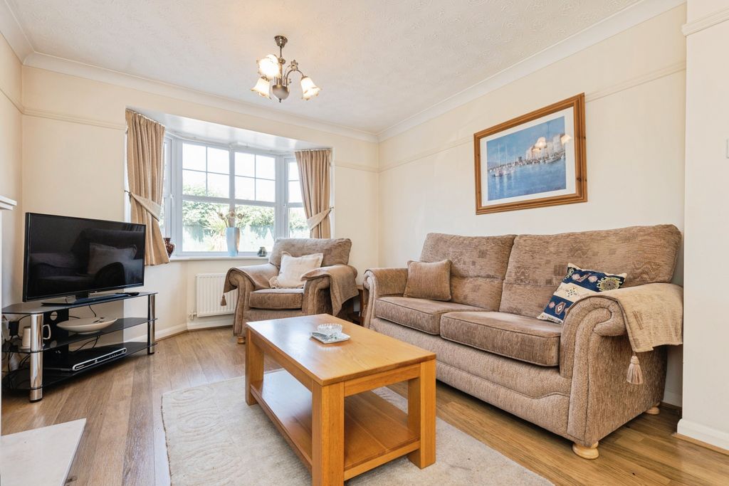 Property photo 2 of 16