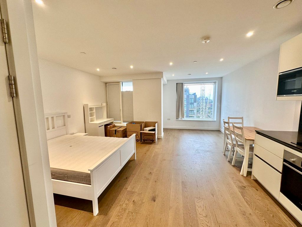 Property photo 2 of 13